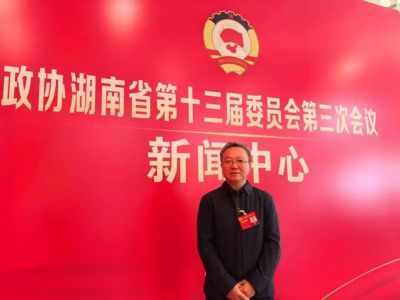 湖南省政协委员杨胜跃：积极构建普惠优质高中阶段教育的建议