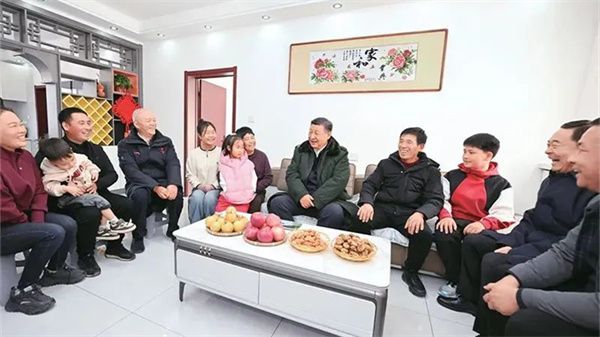 习近平：注重家庭，注重家教，注重家风