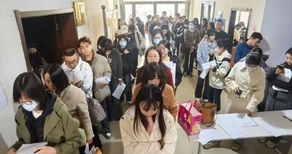 兰州财经大学甘肃华远教育专修学院教学点论文答辩顺利举行