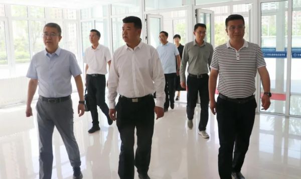 兰州新区管委会副主任罗耀宗一行莅临甘肃弘毅绿地实验学校调研办学和招生工作