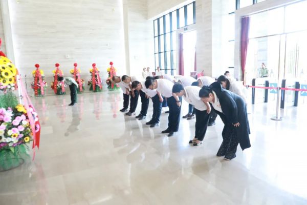 追寻红色记忆 传承革命精神 || 陇南育才学校组织党员教师开展“迎七一”主题党日活动