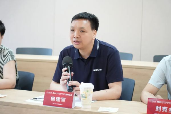 兰州新东方与兰州大学外国语学院、文学院签署共建实习实践基地合作协议
