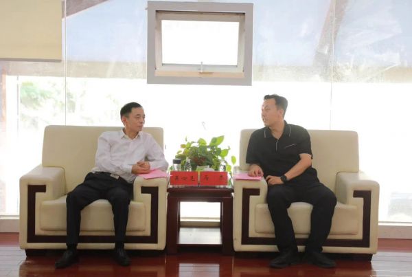 清水县政府马杰一行赴陇南育才学校调研?