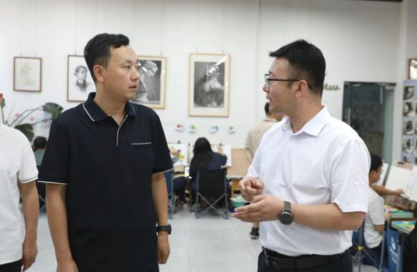 清水县政府马杰一行赴陇南育才学校调研?