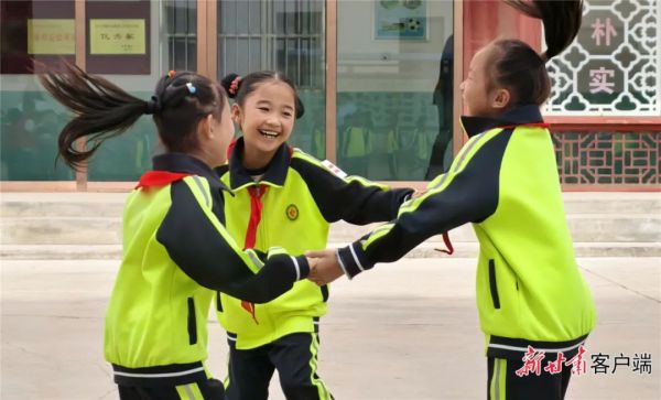 榆中县兴隆学校开学首日见闻