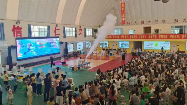 探索科技奥秘，点燃创新梦想——兰州新亚中学小学部校园科技节