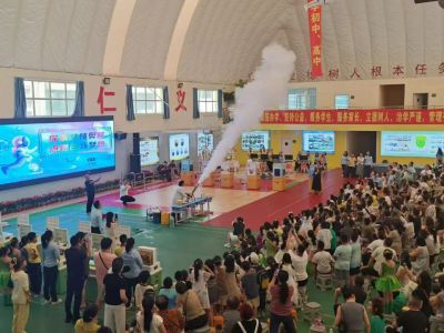 探索科技奥秘，点燃创新梦想——兰州新亚中学小学部校园科技节