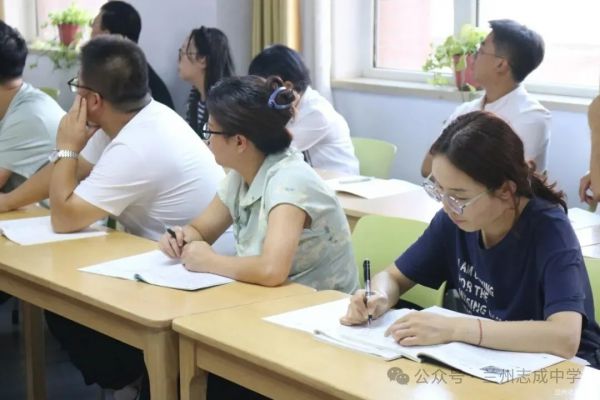 拓宽育人渠道,助力拔尖培养——兰州志成中学召开赴西交大参加创新拔尖人才培养夏令营活动学生报告会探讨单科优秀人才培养