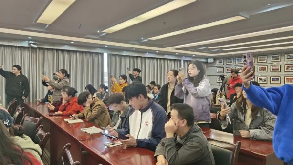 守护“舌尖健康”!甘肃新科技专修学院助力食品安全科普行