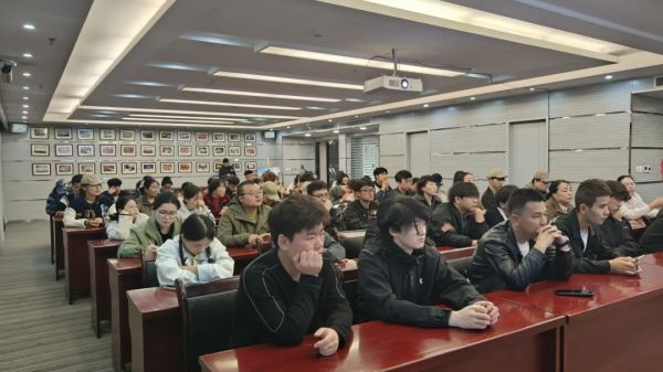 守护“舌尖健康”!甘肃新科技专修学院助力食品安全科普行