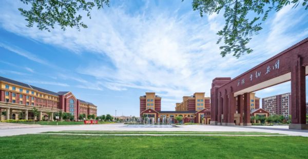 变革中的“教”与“学”,兰州信息科技学院开启智慧教学新篇章