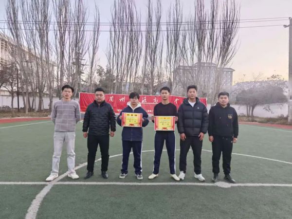 绿茵逐梦，热血不休 | 兰州文源高级中学“班级荣耀”足球比赛