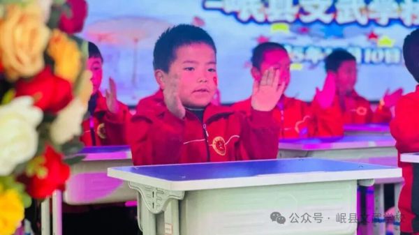 课桌燃活力，少年展风采——岷县文武学校开展课桌舞比赛活动