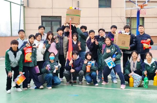 解锁备考减压“新姿势”——兰州市学府致远学校高三级部“迎战高考·心理动力赋能——零食大作战”活动纪实