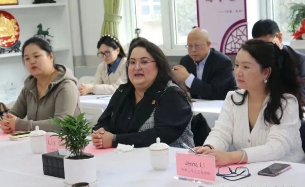 不远万里，携手共拓发展新路径——兰州志成中学与加拿大唯真皇家学院缔结友好关系