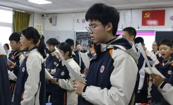 不远万里，携手共拓发展新路径——兰州志成中学与加拿大唯真皇家学院缔结友好关系