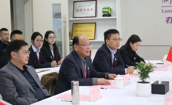 不远万里，携手共拓发展新路径——兰州志成中学与加拿大唯真皇家学院缔结友好关系